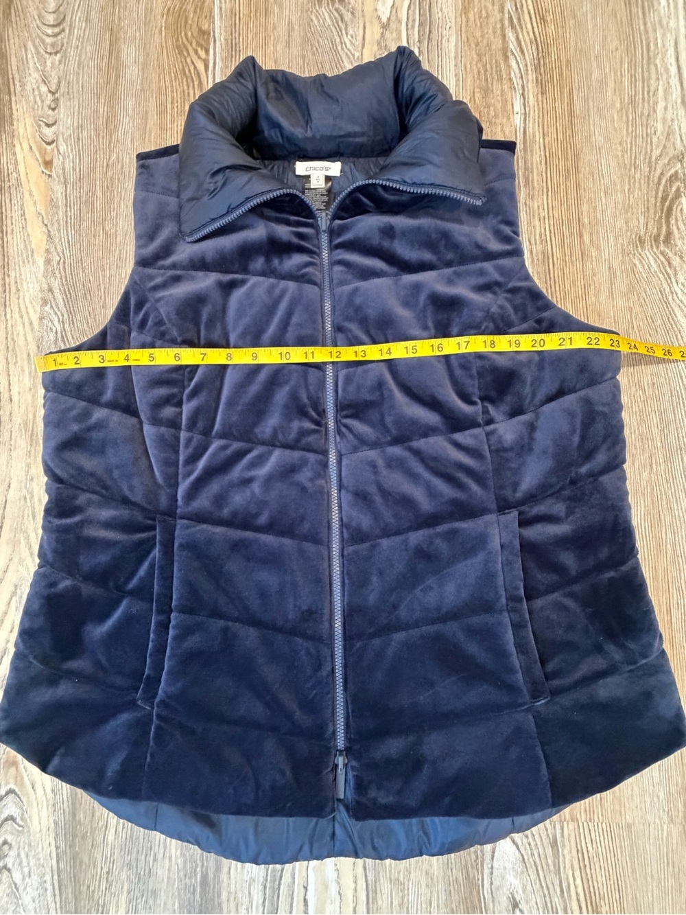 Chico’s Zenergy Navy Blue Velour Reversible Quilted Puffer Vest - Size 3 (XL) - Picture 7 of 10